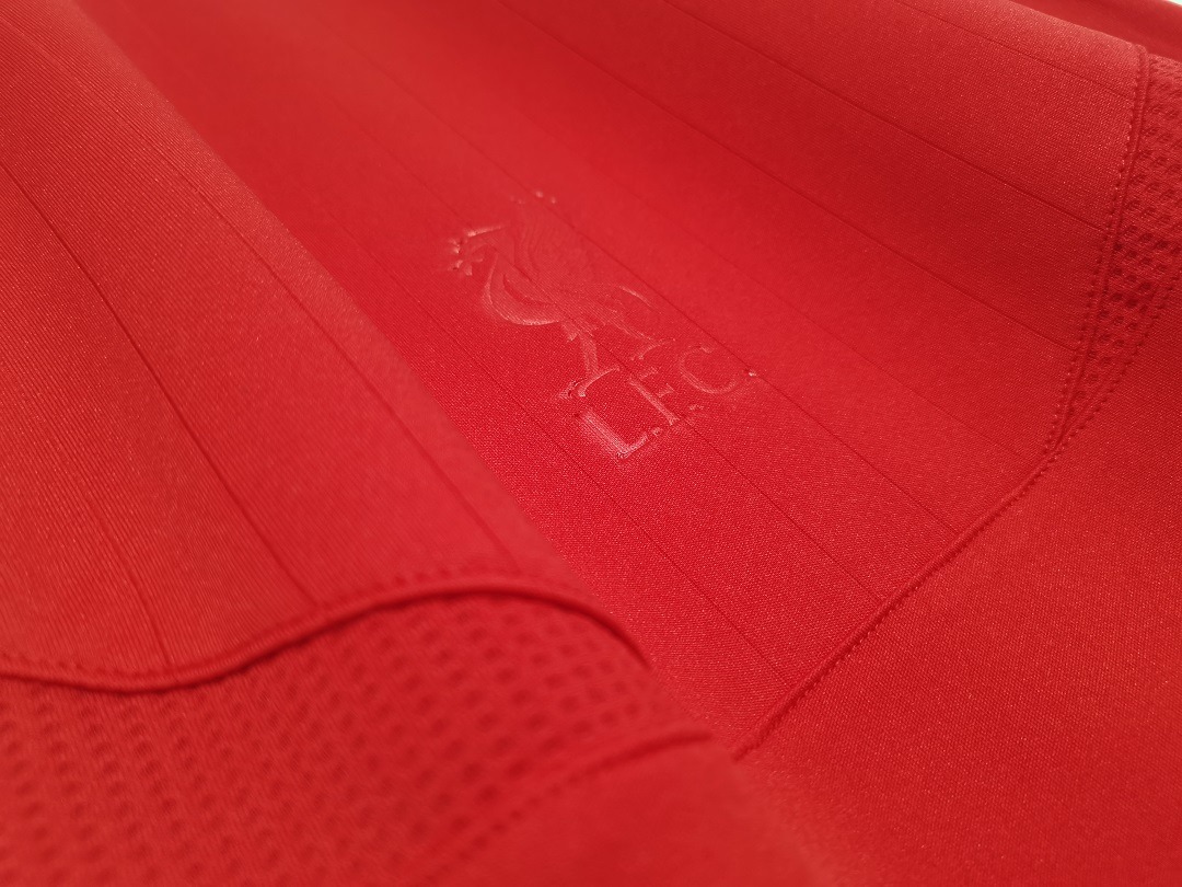Retro Liverpool Home Jersey 2006/07