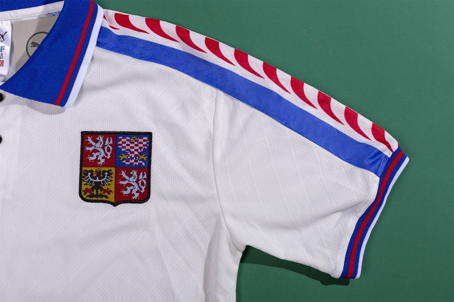 Retro Czech Republic Away Jersey 1996